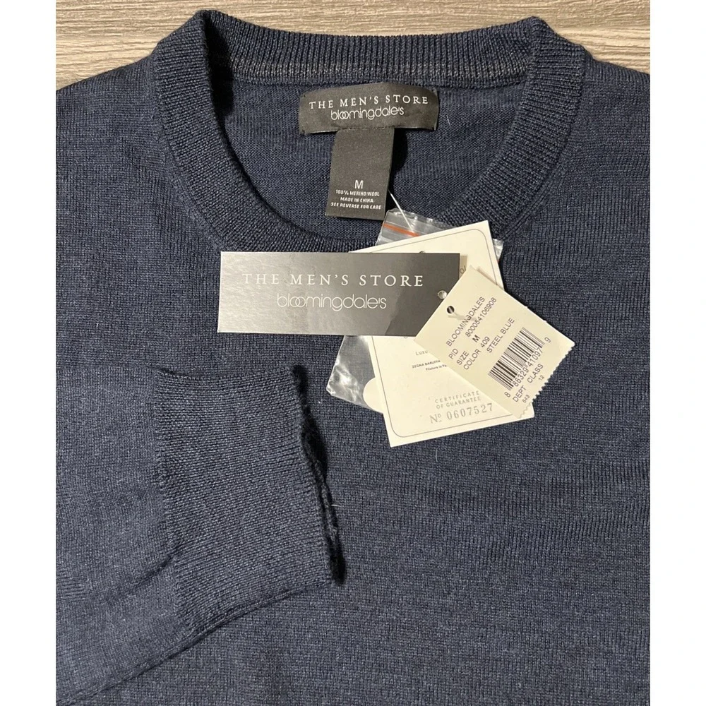 Bloomingdale's The Men's Store 100% Merino Wool Steel Blue Sweater Sz Medium NWT
